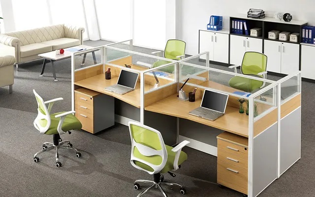 如何挑选一套彰显品位的时尚高档老板桌